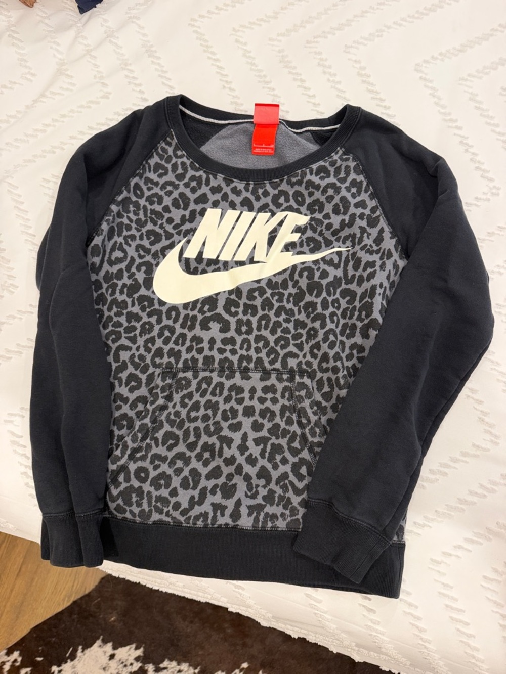 Nike Black & Gray Leopard Logo Crewneck Pullover
